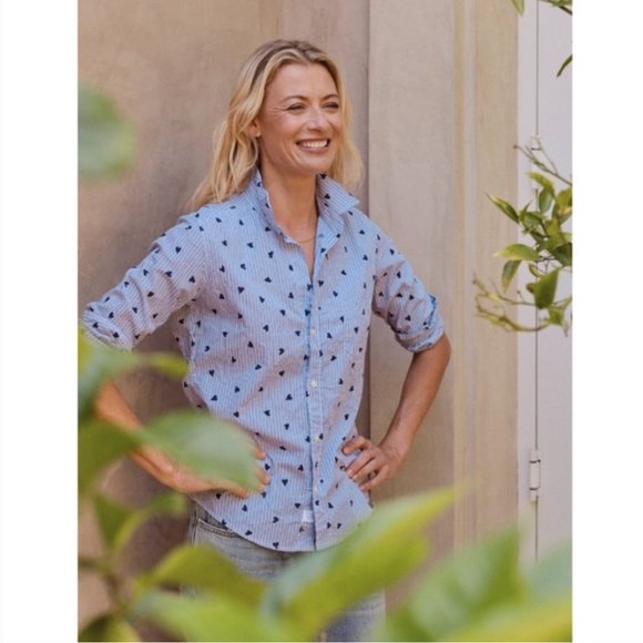 Frank & Eileen Tops - NWOT Frank & Eileen Barry Button Up Crinkle Shirt - White Navy Stripe Hearts